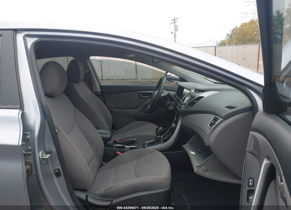 2016 HYUNDAI ELANTRA SE VIN: 5NPDH4AE6GH778862