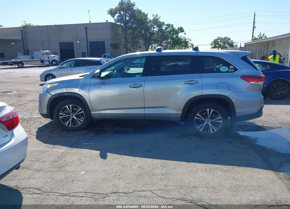 2017 TOYOTA HIGHLANDER HYBRID VIN: 5TDBGRFH3HS032424