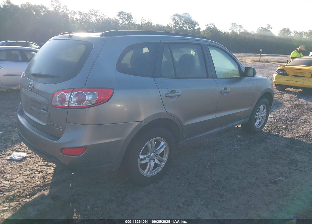 2011 HYUNDAI SANTA FE VIN: 5XYZGDAB2BG066783