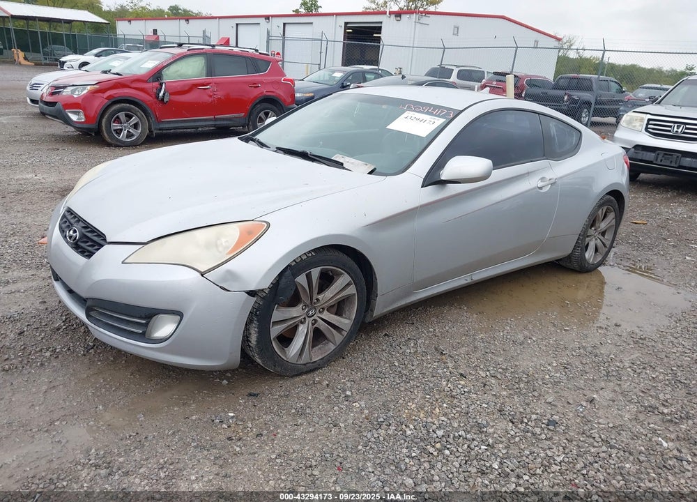 2010 HYUNDAI GENESIS VIN: KMHHU6KH4AU012784