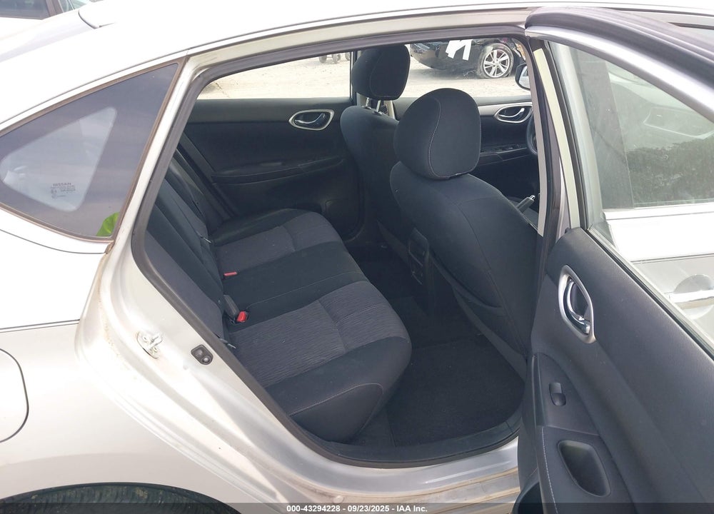 2014 NISSAN SENTRA VIN: 3N1AB7AP5EY301317
