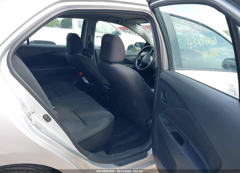 2012 TOYOTA YARIS VIN: JTDBT4K38CL022619