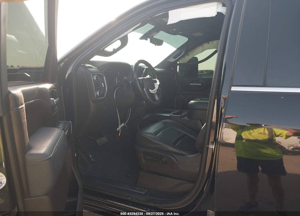 2021 GMC SIERRA 2500HD 4WD  STANDARD BED DENALI VIN: 1GT49REY6MF219588