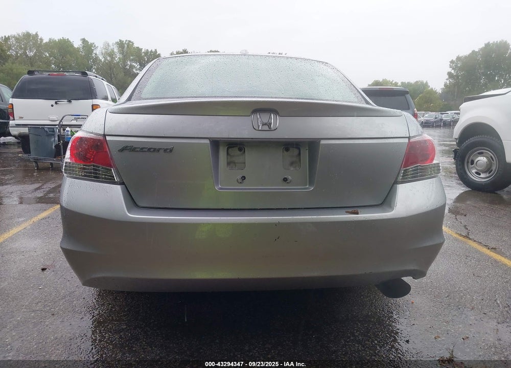 2008 HONDA ACCORD VIN: 1HGCP26888A095447