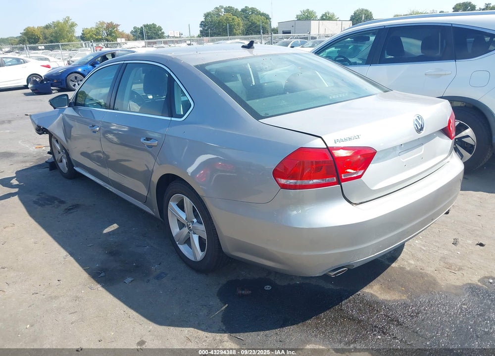 2012 VOLKSWAGEN PASSAT 2.5L SE VIN: 1VWBP7A37CC014788