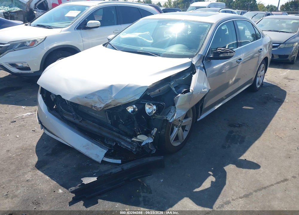 2012 VOLKSWAGEN PASSAT 2.5L SE VIN: 1VWBP7A37CC014788