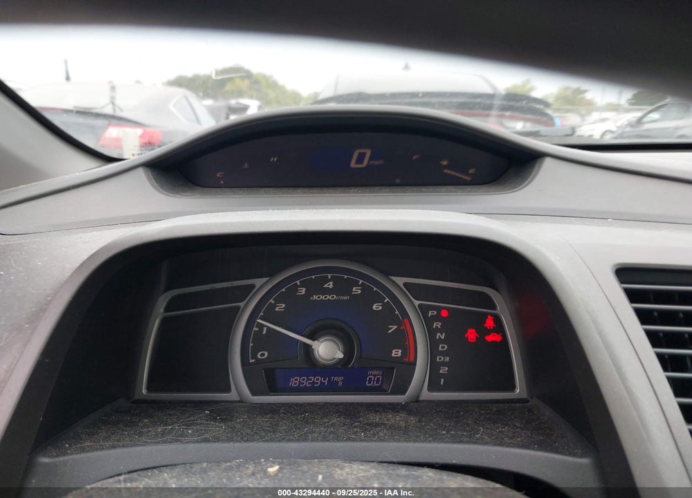 2011 HONDA CIVIC LX VIN: 2HGFG1B68BH517253