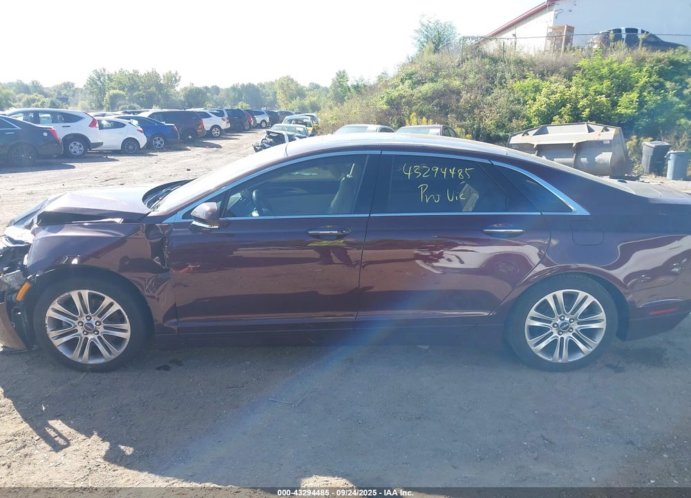 2013 LINCOLN MKZ VIN: 3LN6L2G90DR815656