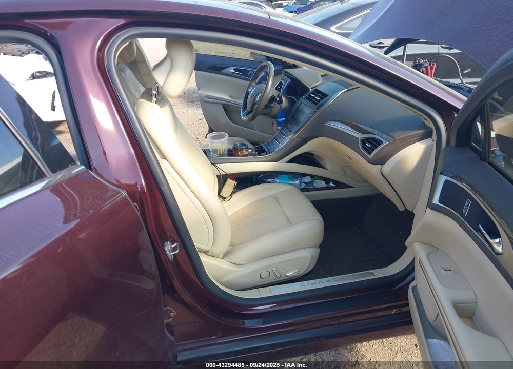 2013 LINCOLN MKZ VIN: 3LN6L2G90DR815656