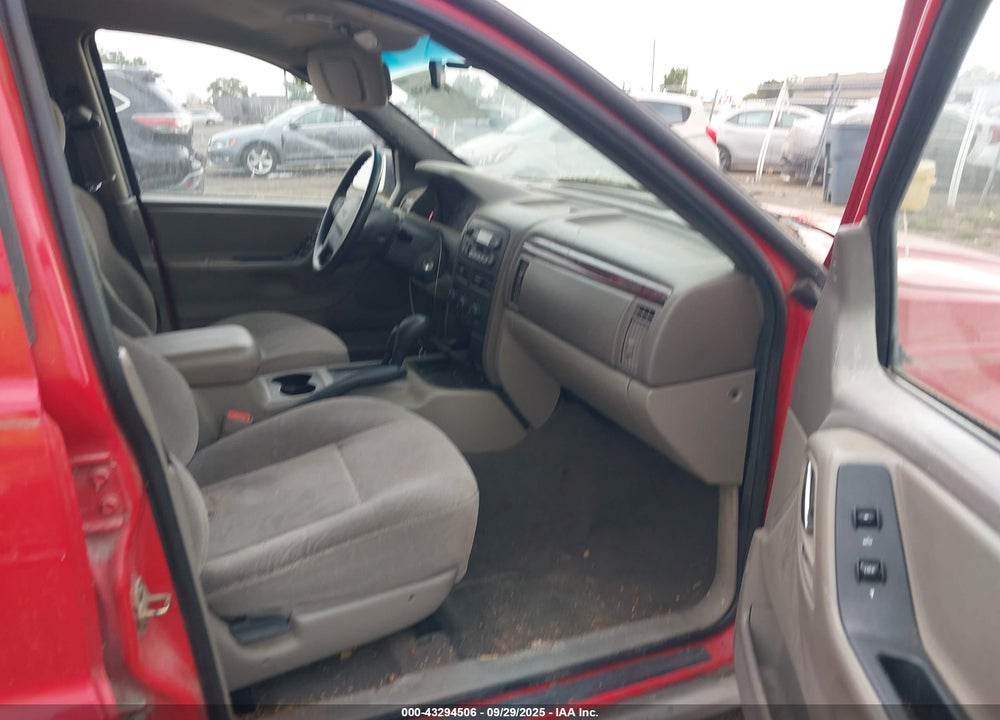2000 JEEP GRAND CHEROKEE LAREDO VIN: 1J4GW48S4YC141958