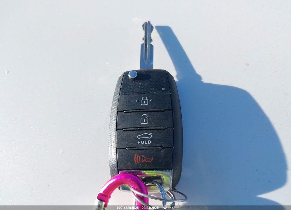 2016 KIA FORTE VIN: KNAFX4A6XG5462608