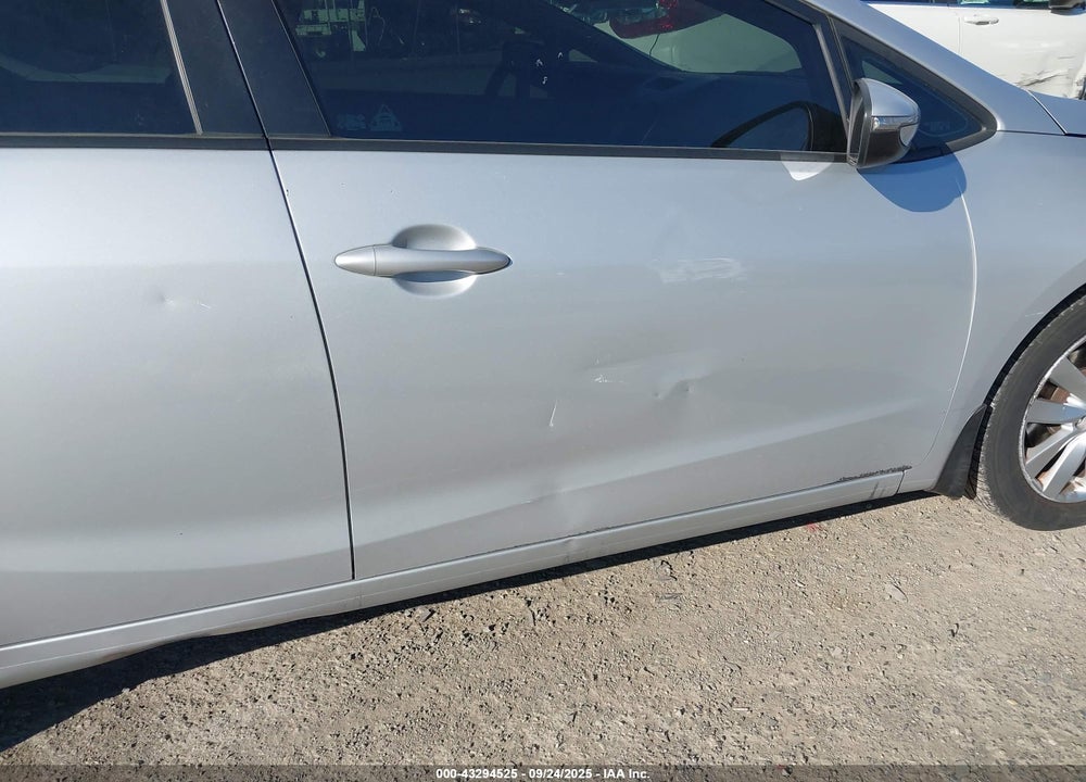 2016 KIA FORTE VIN: KNAFX4A6XG5462608