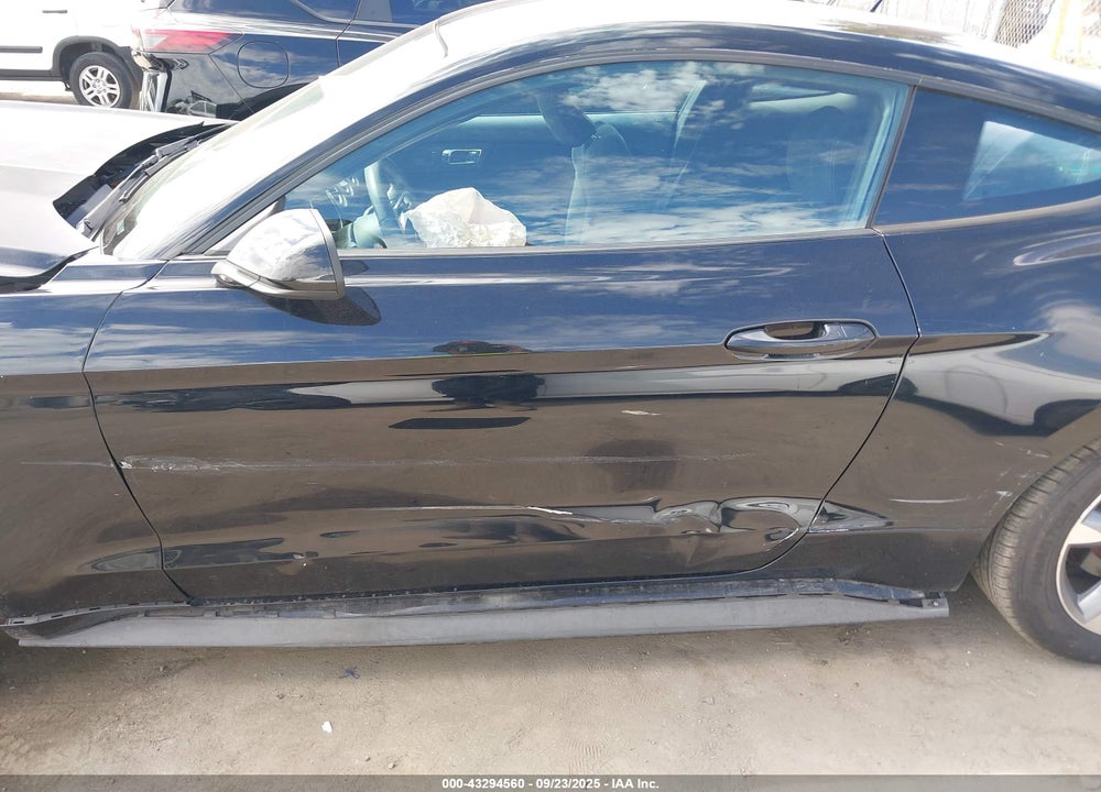 2016 FORD MUSTANG VIN: 1FA6P8AM3G5310913