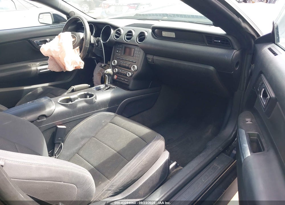 2016 FORD MUSTANG VIN: 1FA6P8AM3G5310913