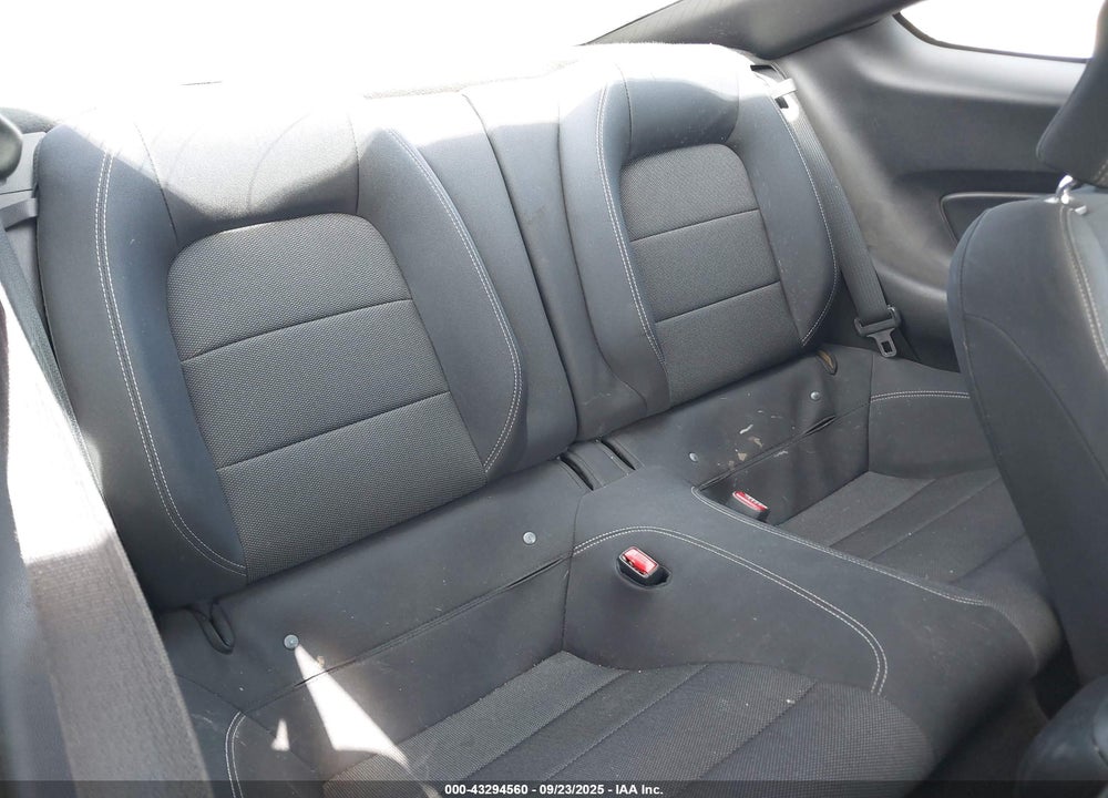 2016 FORD MUSTANG VIN: 1FA6P8AM3G5310913