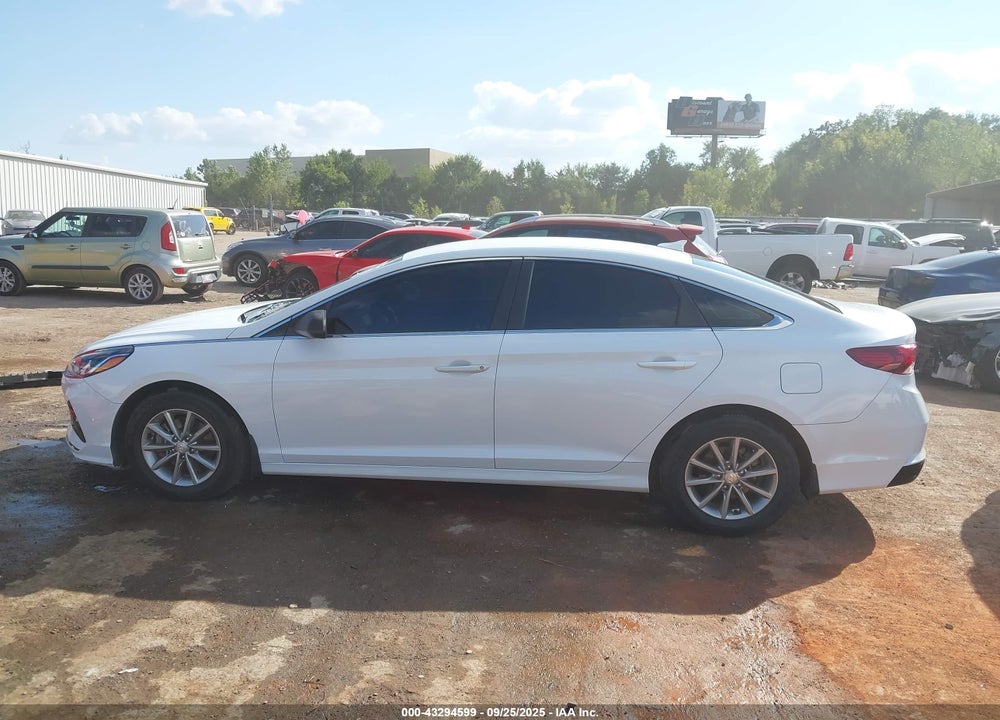 2019 HYUNDAI SONATA SE VIN: 5NPE24AF1KH741497