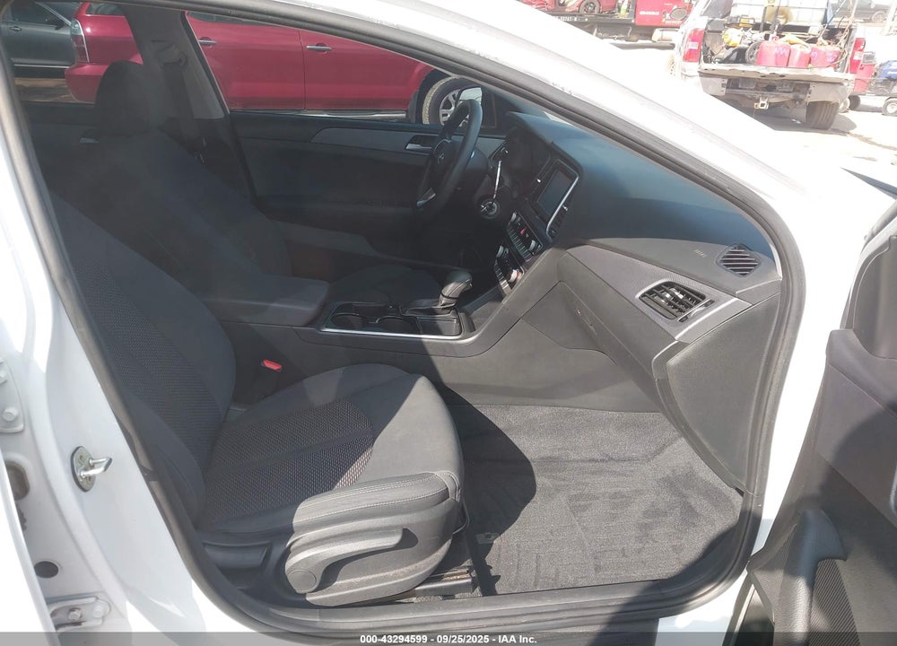 2019 HYUNDAI SONATA SE VIN: 5NPE24AF1KH741497