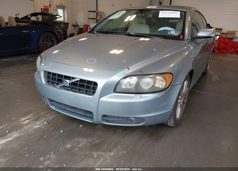 2007 VOLVO C70 T5 VIN: YV1MC68227J027345