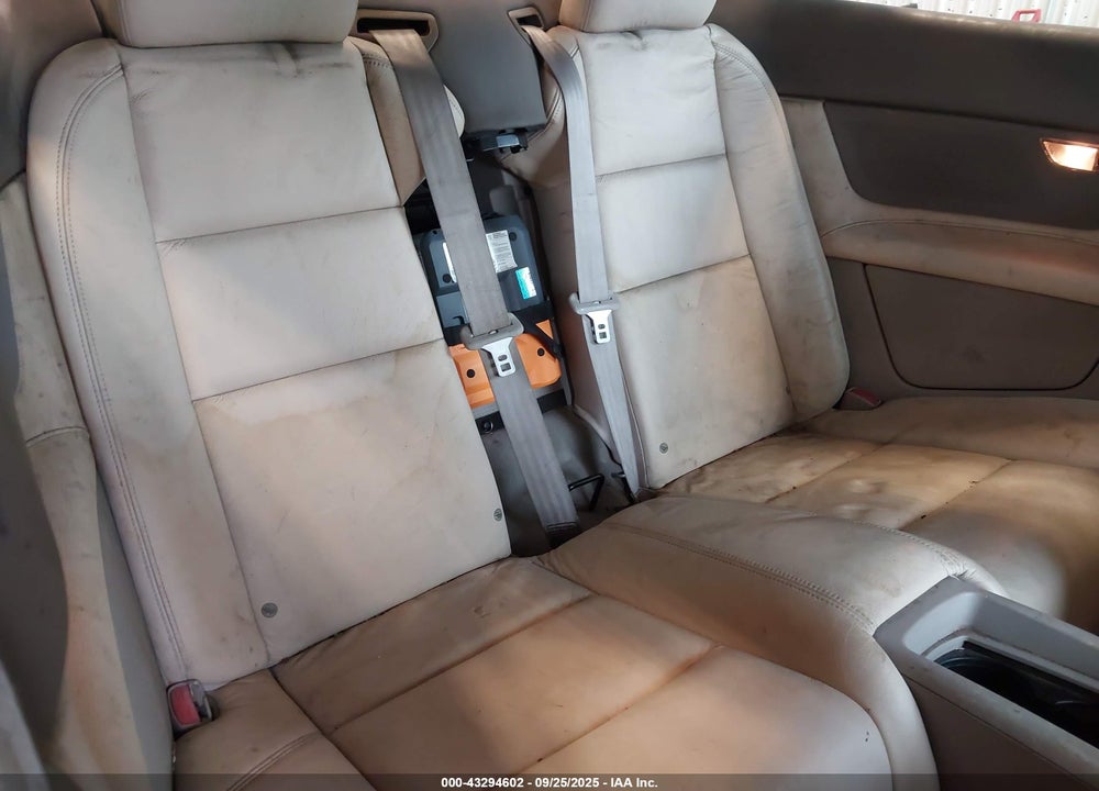 2007 VOLVO C70 T5 VIN: YV1MC68227J027345