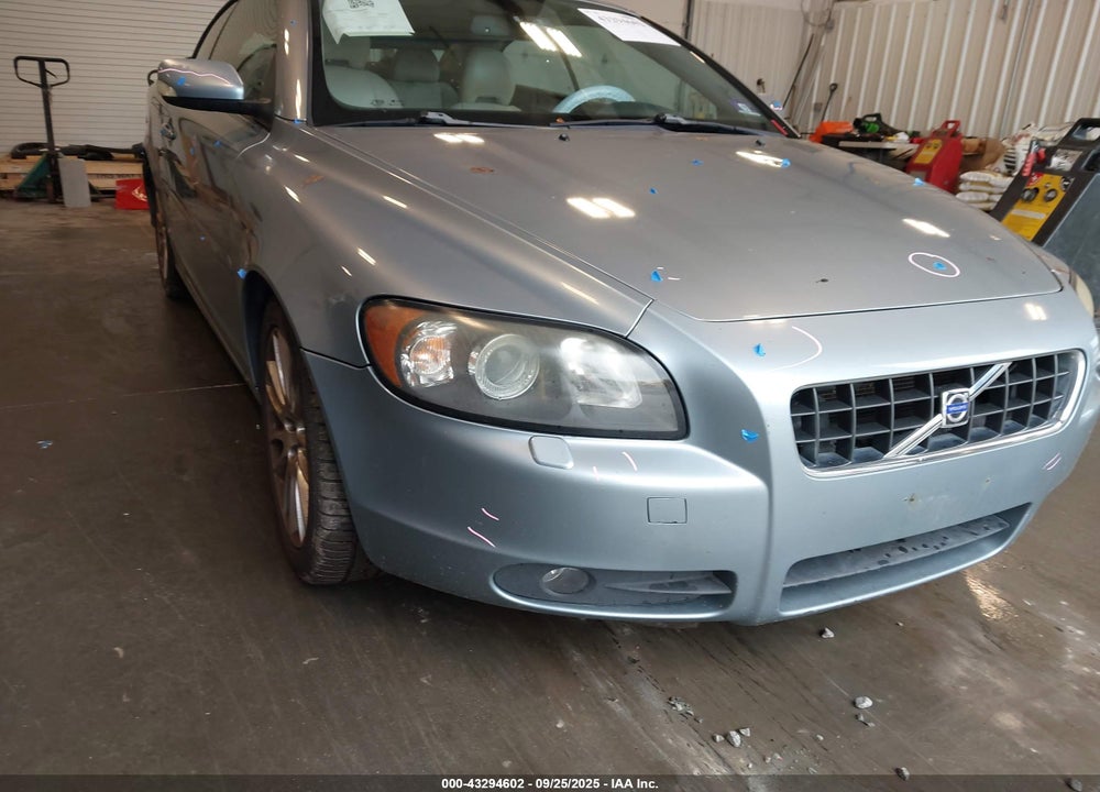 2007 VOLVO C70 T5 VIN: YV1MC68227J027345