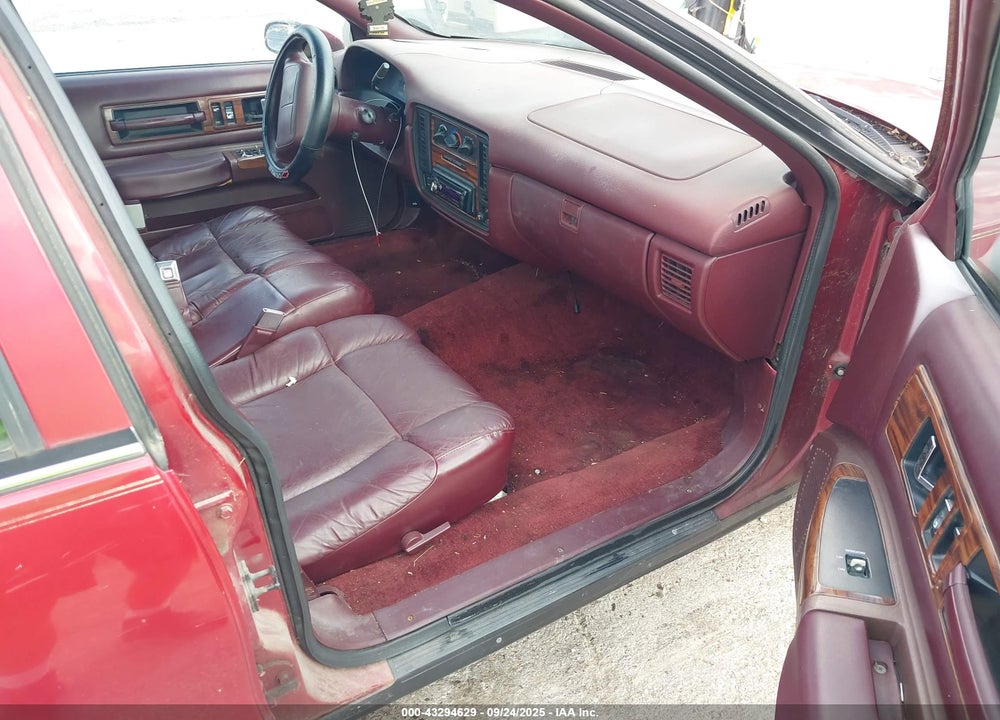 1994 CHEVROLET CAPRICE CLASSIC LS VIN: 1G1BN52W1RR109416