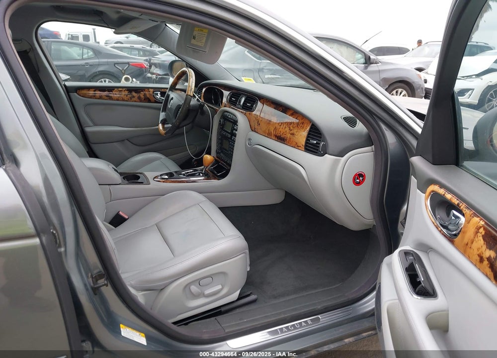 2005 JAGUAR XJ XJ8 L VIN: SAJWA79C15SG34804