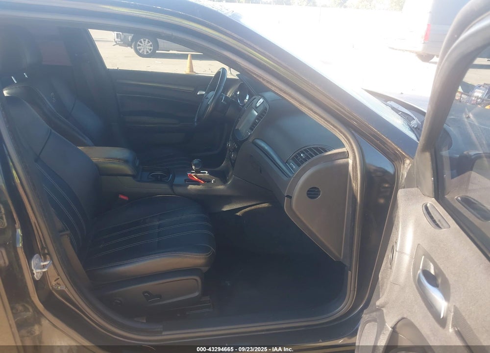 2014 CHRYSLER 300 VIN: 2C3CCABG4EH361274