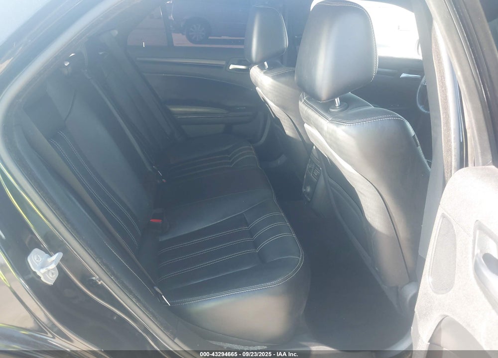 2014 CHRYSLER 300 VIN: 2C3CCABG4EH361274
