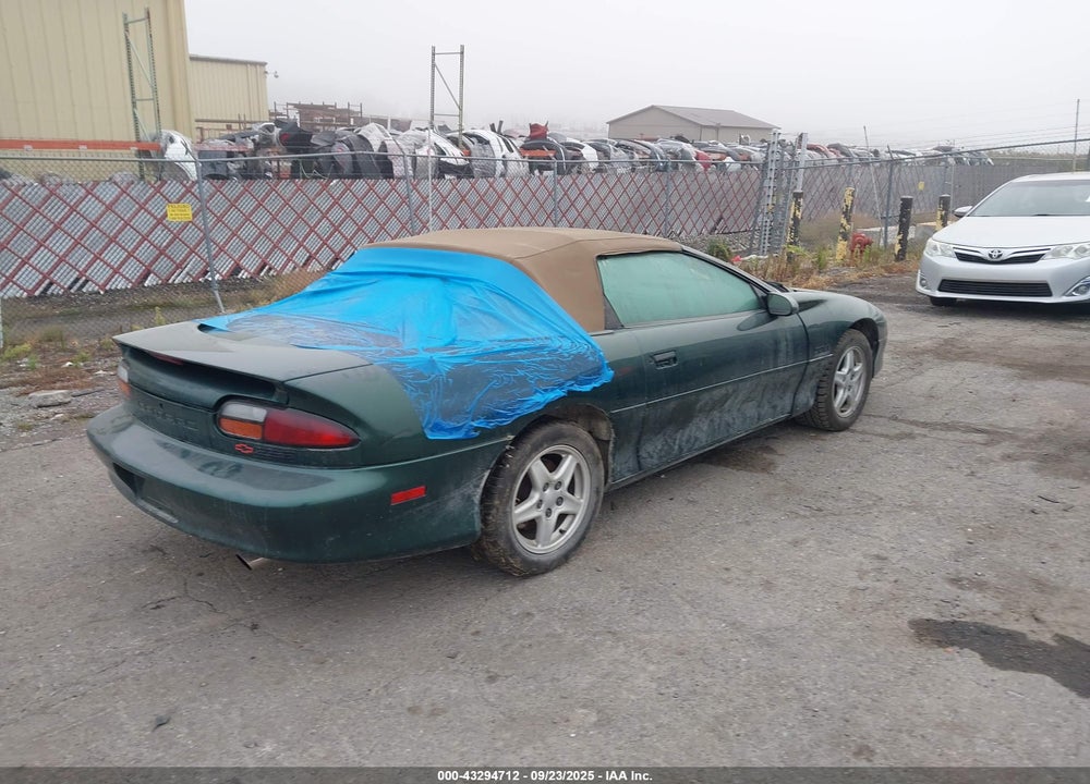 1997 CHEVROLET CAMARO Z28 VIN: 2G1FP32P0V2104052