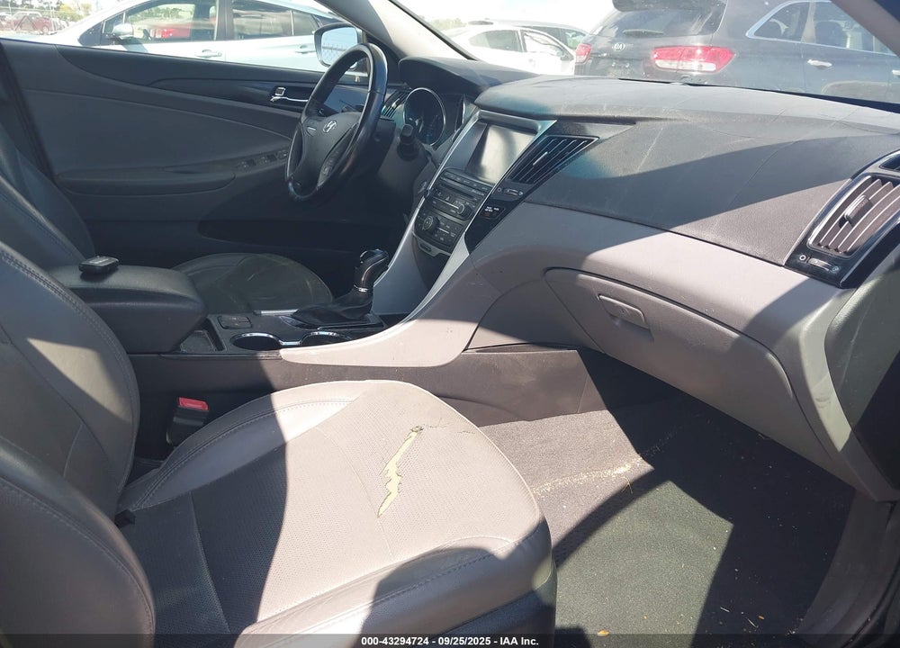 2014 HYUNDAI SONATA VIN: 5NPEC4AC8EH924323