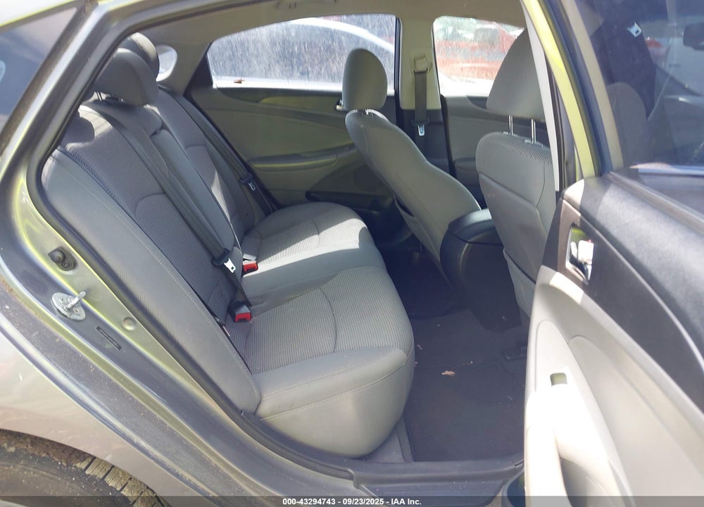 2013 HYUNDAI SONATA GLS VIN: 5NPEB4AC4DH549953