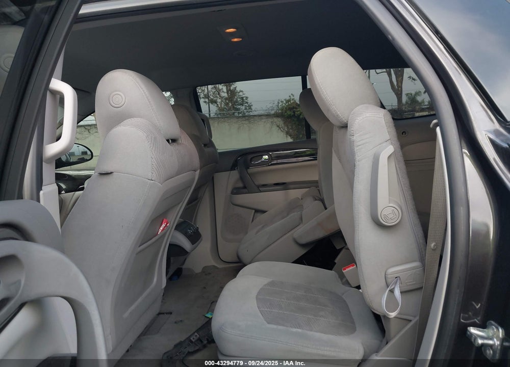 2016 BUICK ENCLAVE CONVENIENCE VIN: 5GAKRAKD2GJ330183