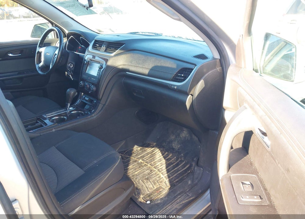2015 CHEVROLET TRAVERSE VIN: 1GNKVGKD0FJ125092
