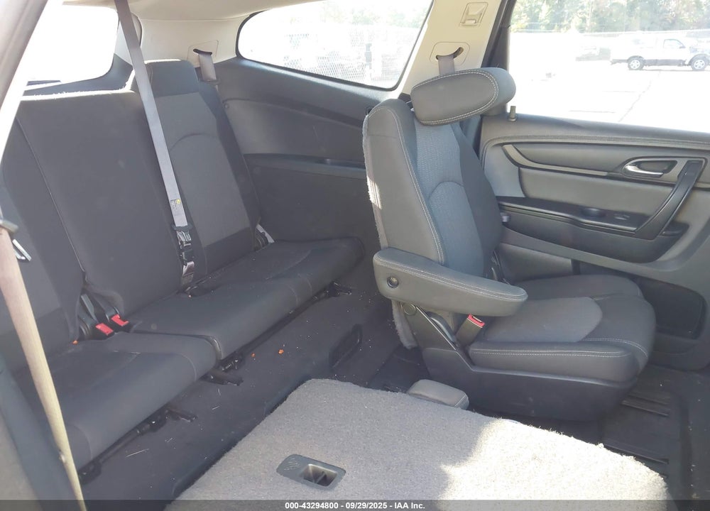 2015 CHEVROLET TRAVERSE VIN: 1GNKVGKD0FJ125092