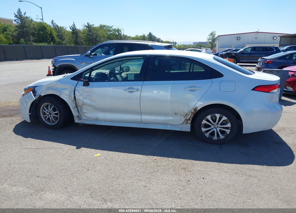 2022 TOYOTA COROLLA VIN: JTDEAMDE2N3009241
