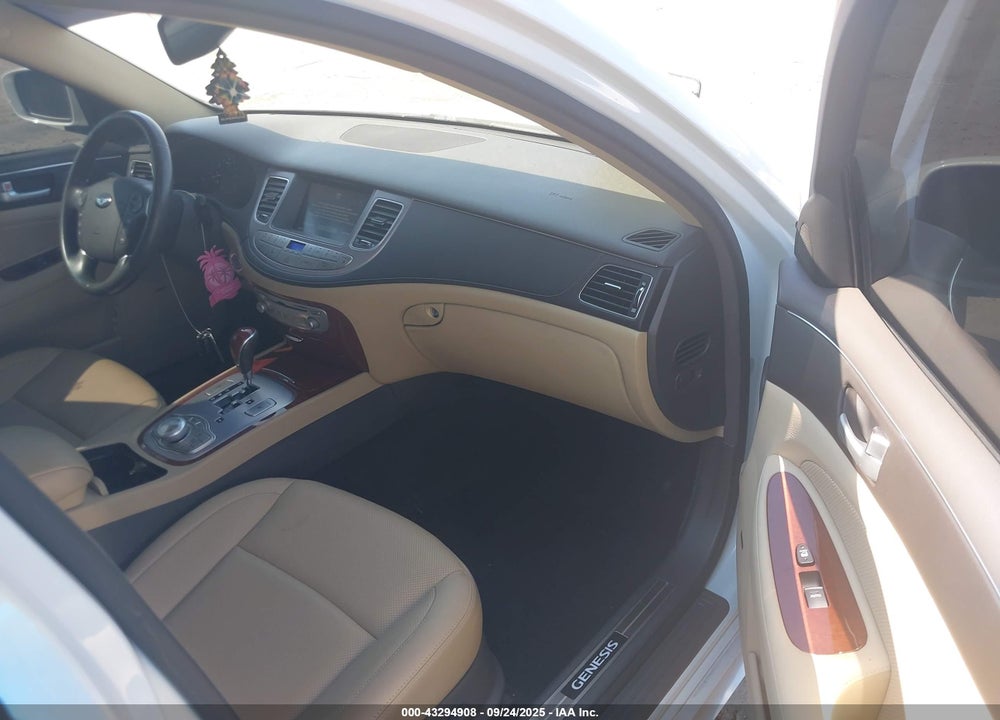 2013 HYUNDAI GENESIS 5.0 R-SPEC VIN: KMHGC4DH7DU235857