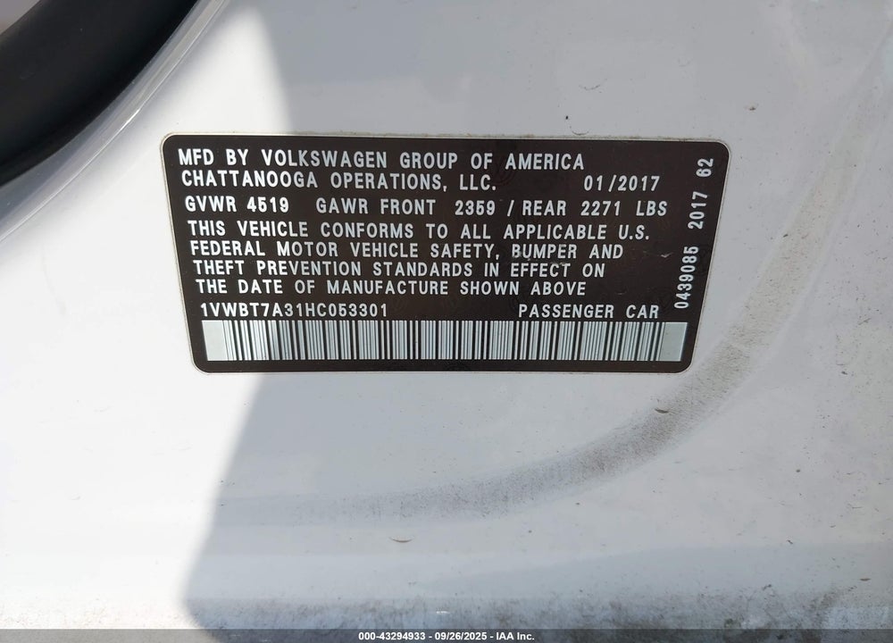2017 VOLKSWAGEN PASSAT VIN: 1VWBT7A31HC053301
