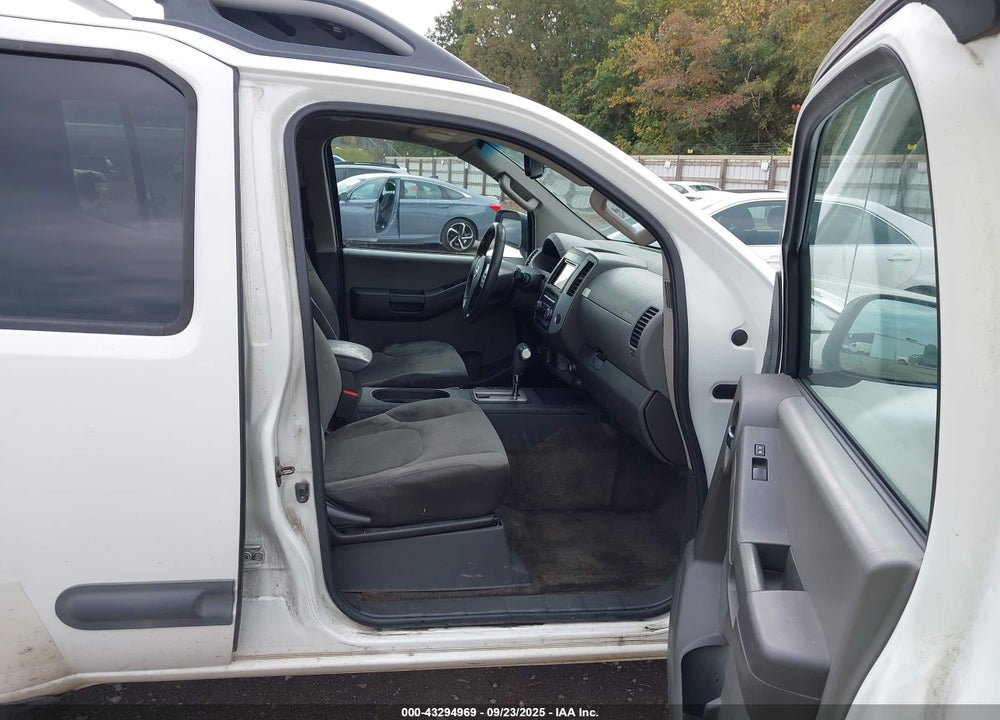2013 NISSAN XTERRA VIN: 5N1AN0NW6DN824902
