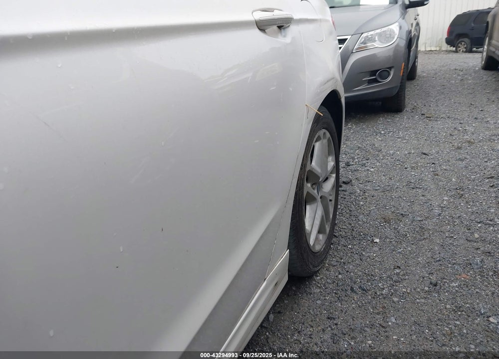 2016 FORD FUSION VIN: 3FA6P0H72GR235670