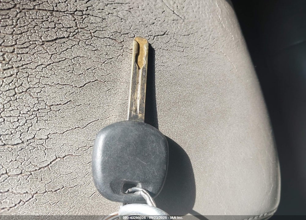2002 LEXUS ES 300 VIN: JTHBF30G320012537
