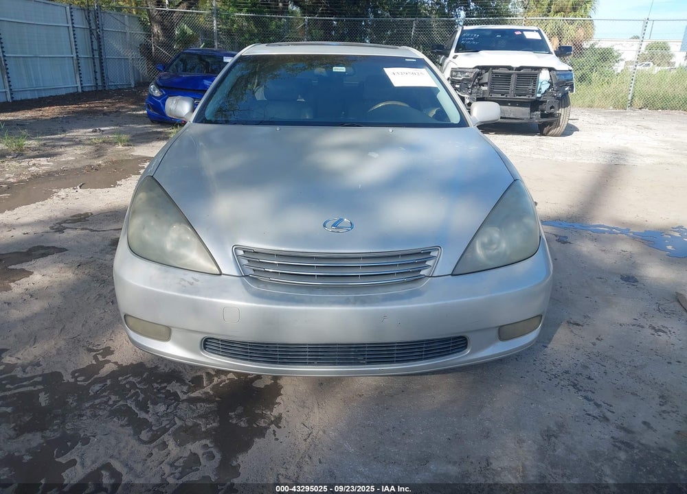 2002 LEXUS ES 300 VIN: JTHBF30G320012537