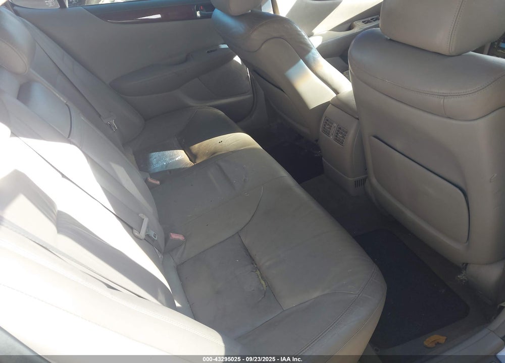 2002 LEXUS ES 300 VIN: JTHBF30G320012537