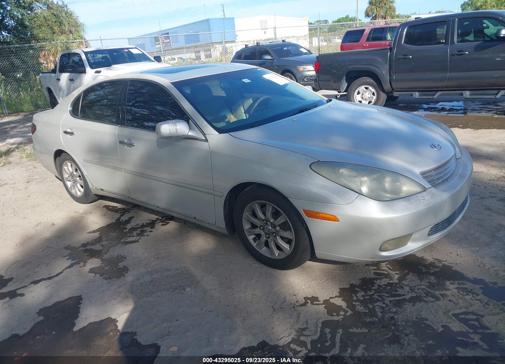 2002 LEXUS ES 300 VIN: JTHBF30G320012537