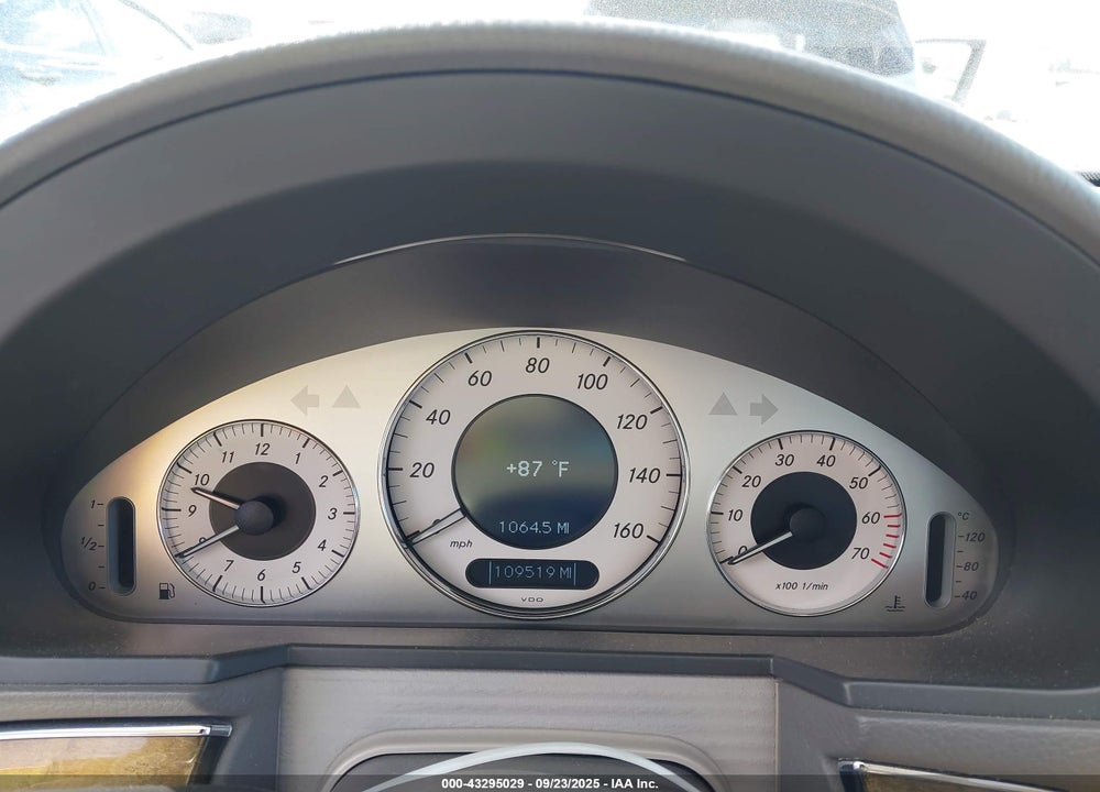 2005 MERCEDES-BENZ E 500 VIN: WDBUF70J05A660766