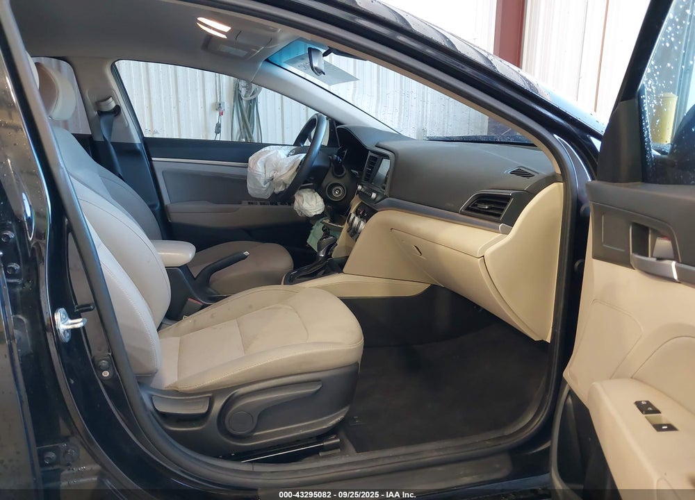 2019 HYUNDAI ELANTRA VIN: KMHD84LFXKU847391