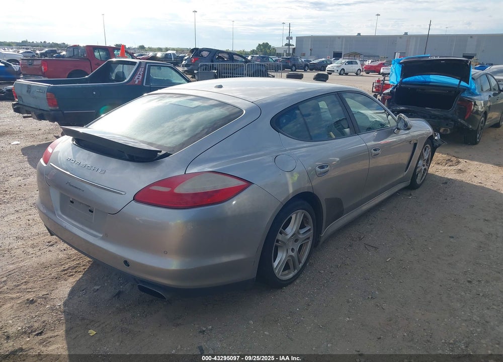 2011 PORSCHE PANAMERA 4 VIN: WP0AA2A73BL011438