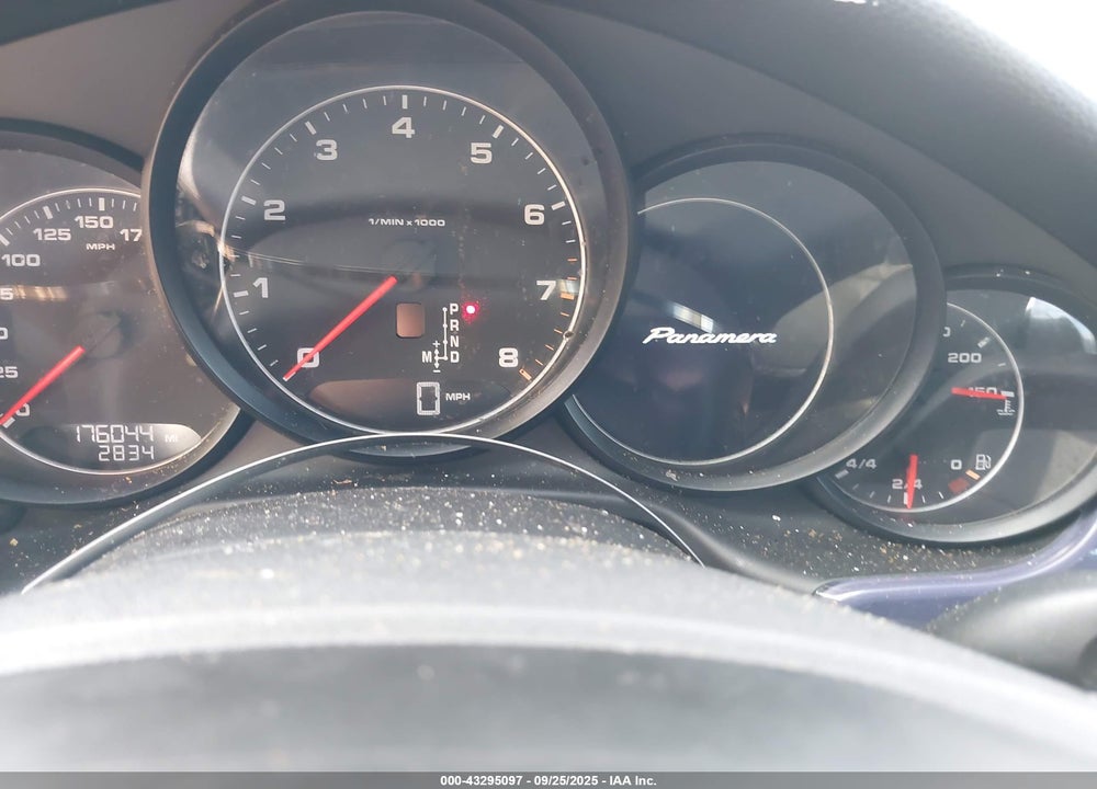 2011 PORSCHE PANAMERA 4 VIN: WP0AA2A73BL011438