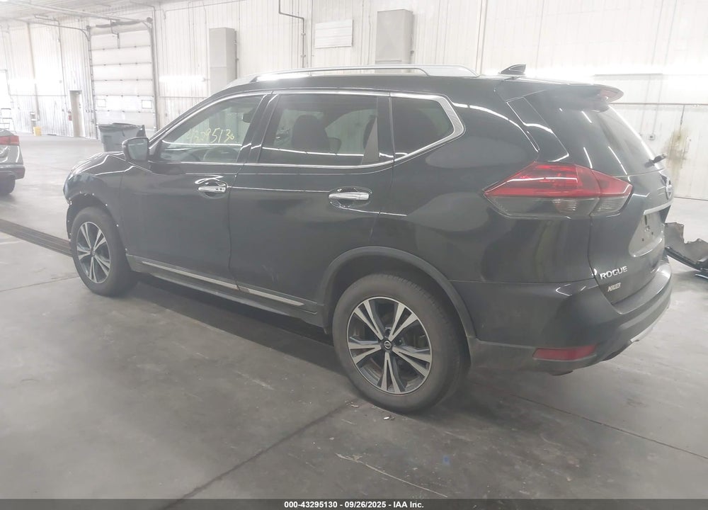 2018 NISSAN ROGUE VIN: 5N1AT2MV7JC784847