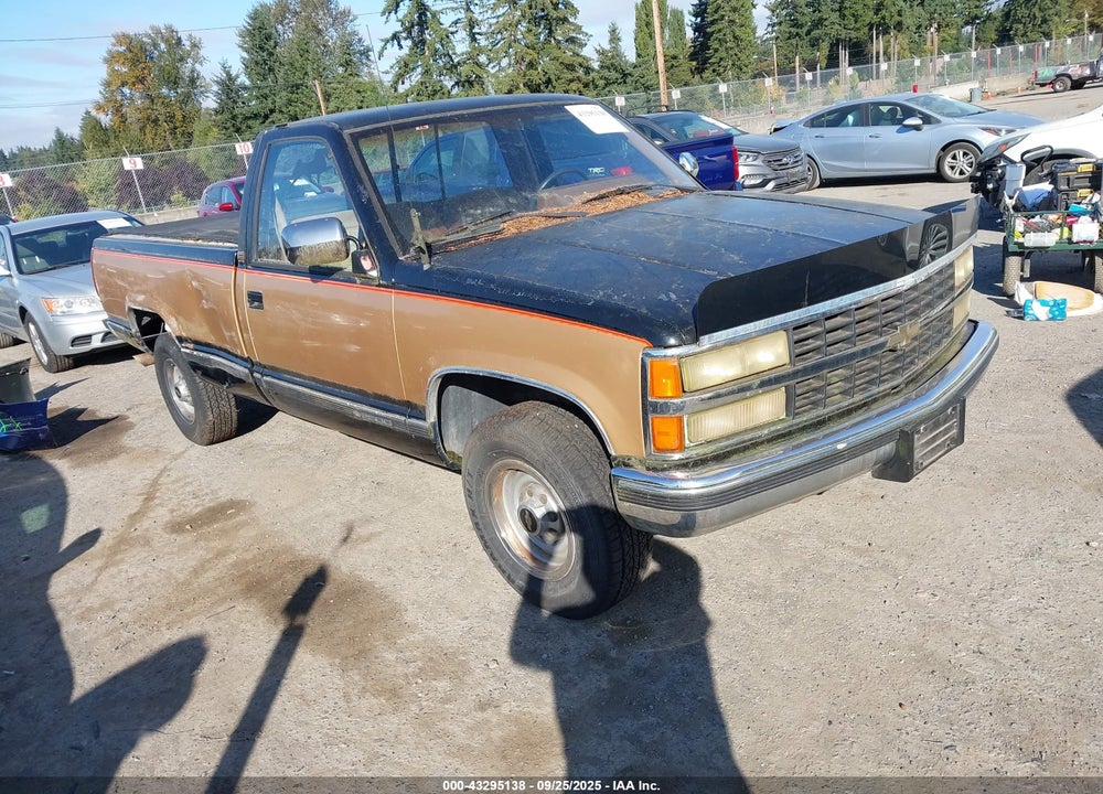 1990 CHEVROLET GMT-400 C2500 VIN: 1GCGC24K5LE122681
