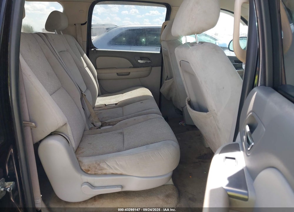 2007 CHEVROLET SUBURBAN 1500 VIN: 1GNFC16067R362023